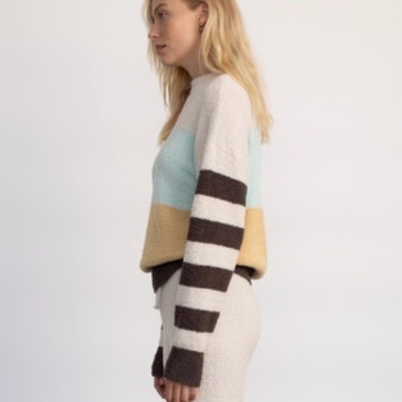 Hello Nite Los Angeles Sweet & Sour Stripe Loungewear Sweater - Picture 5 of 13